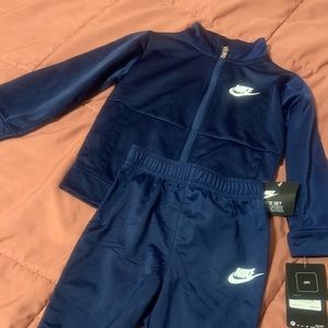 Nike two piece set navy blue 24 months new with tags